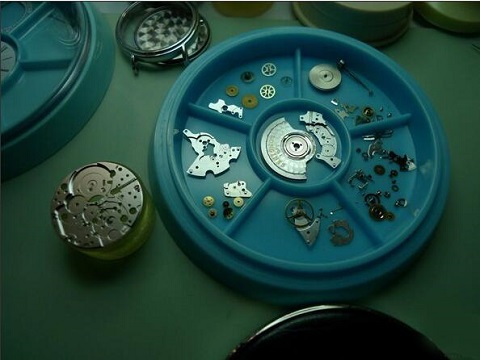 理查德米勒手表坏了怎么修（理查德米勒机芯磨损）
