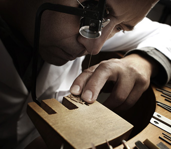 理查德米勒售后服务热线（理查德米勒磕碰磨损）